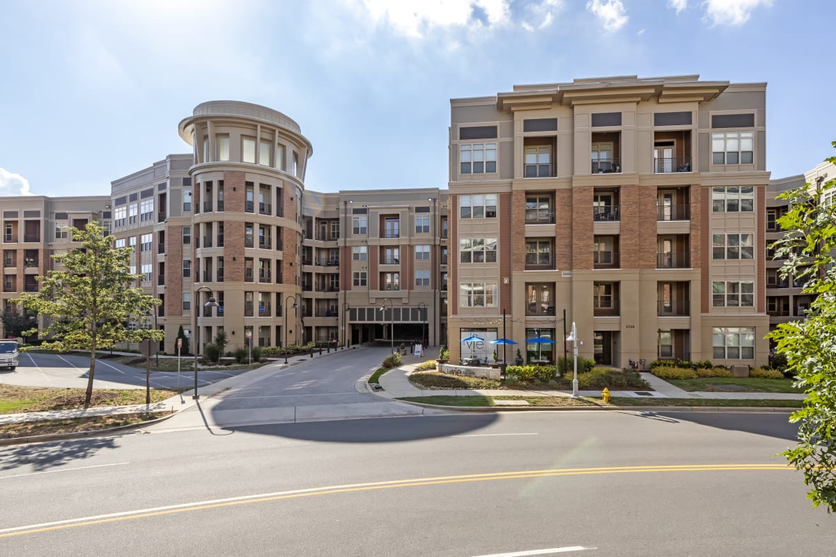 Apartments near Uptown Charlotte Photos LaVie SouthPark